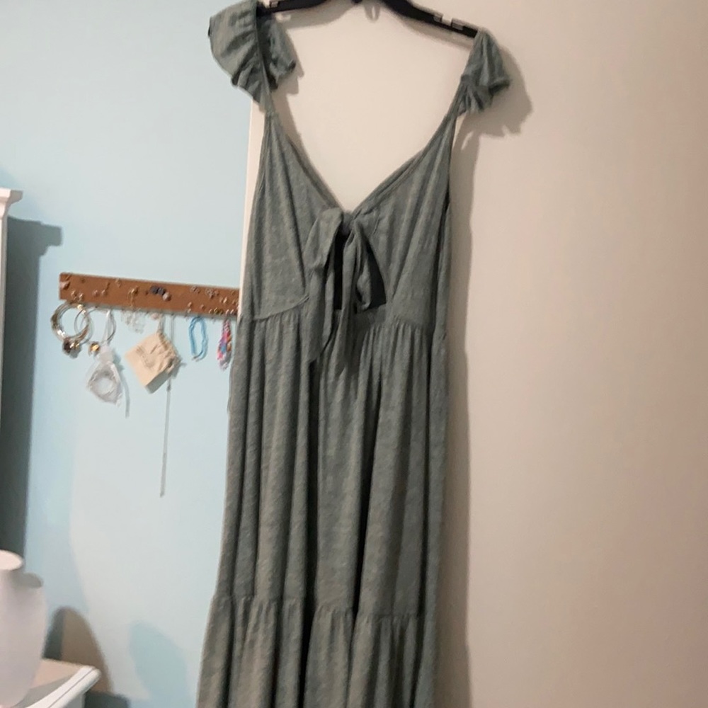 Super cute for the beach or photo shoots! New